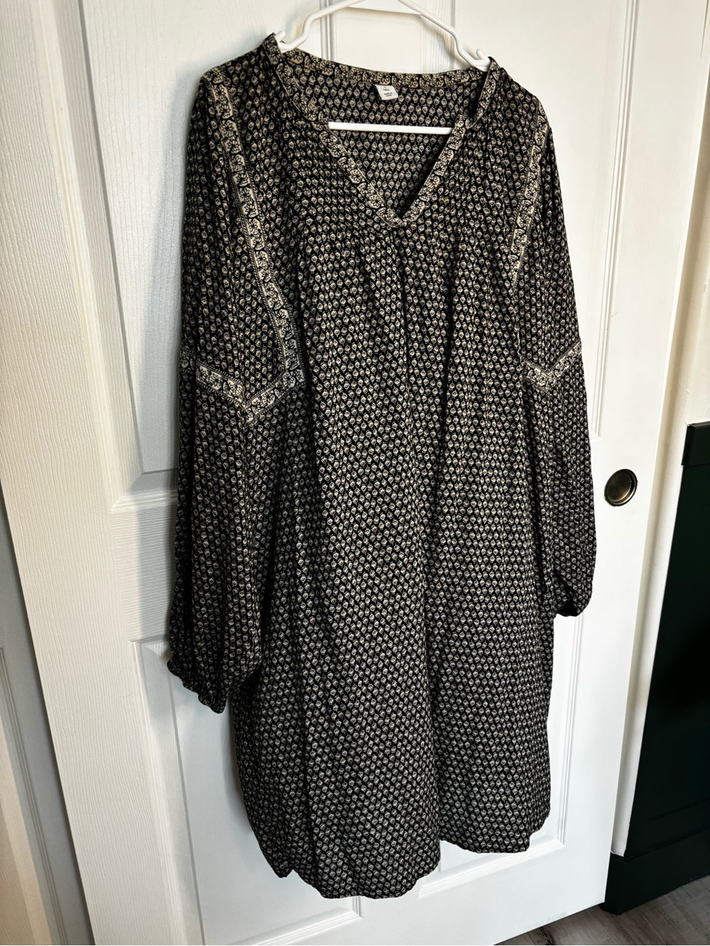 Old Navy L Tall Boho Floral Tunic Dress Black Cream Long Sleeve - Picture 2 of 11